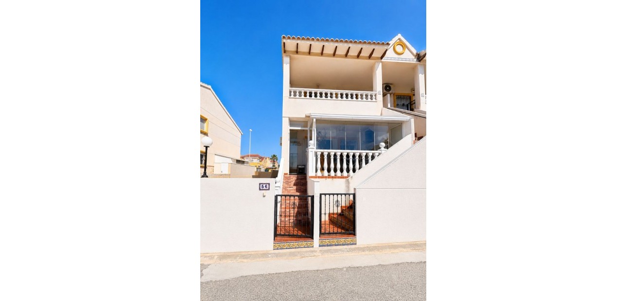 Sale - Apartment / flat -
Orihuela Costa - Cabo Roig