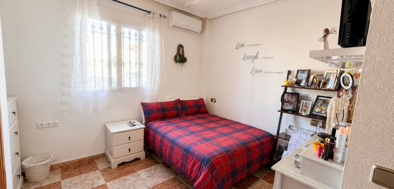 Sale - Apartment / flat -
Orihuela Costa - Cabo Roig