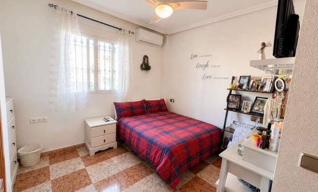 Sale - Apartment / flat -
Orihuela Costa - Cabo Roig