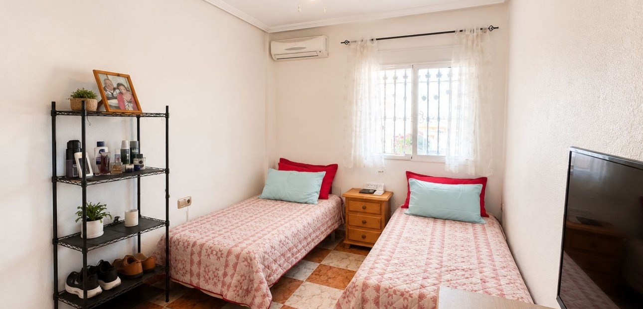 Sale - Apartment / flat -
Orihuela Costa - Cabo Roig
