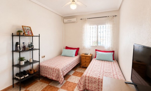 Sale - Apartment / flat -
Orihuela Costa - Cabo Roig