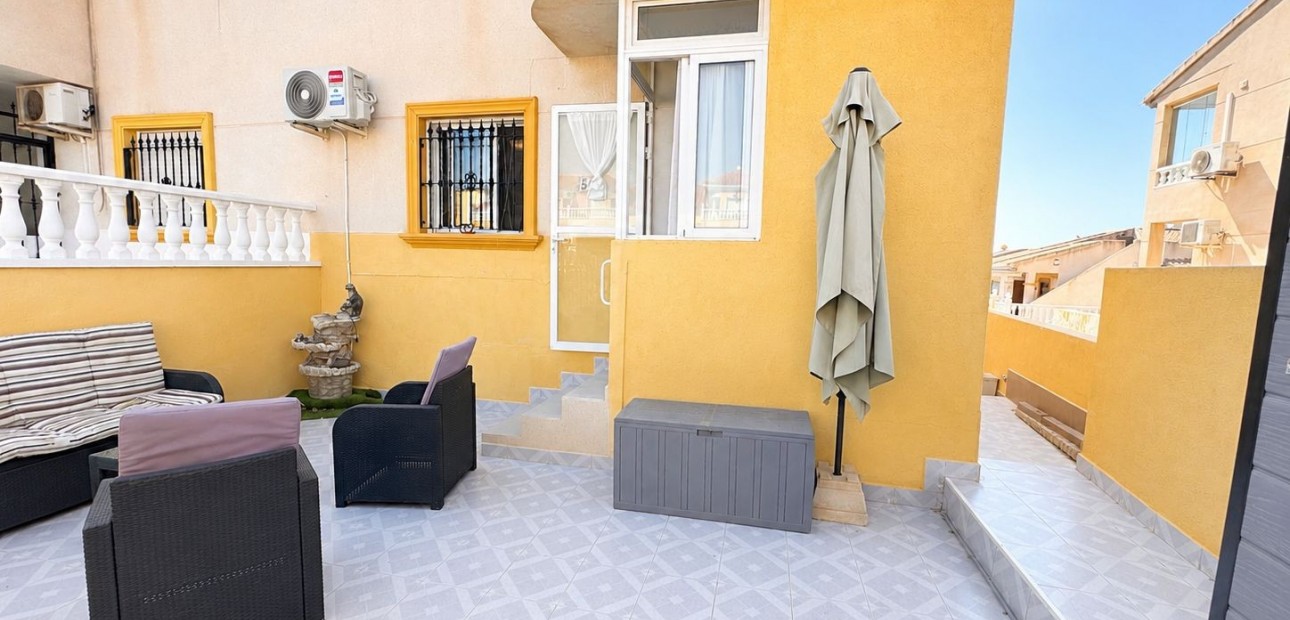 Sale - Apartment / flat -
Orihuela Costa - Cabo Roig