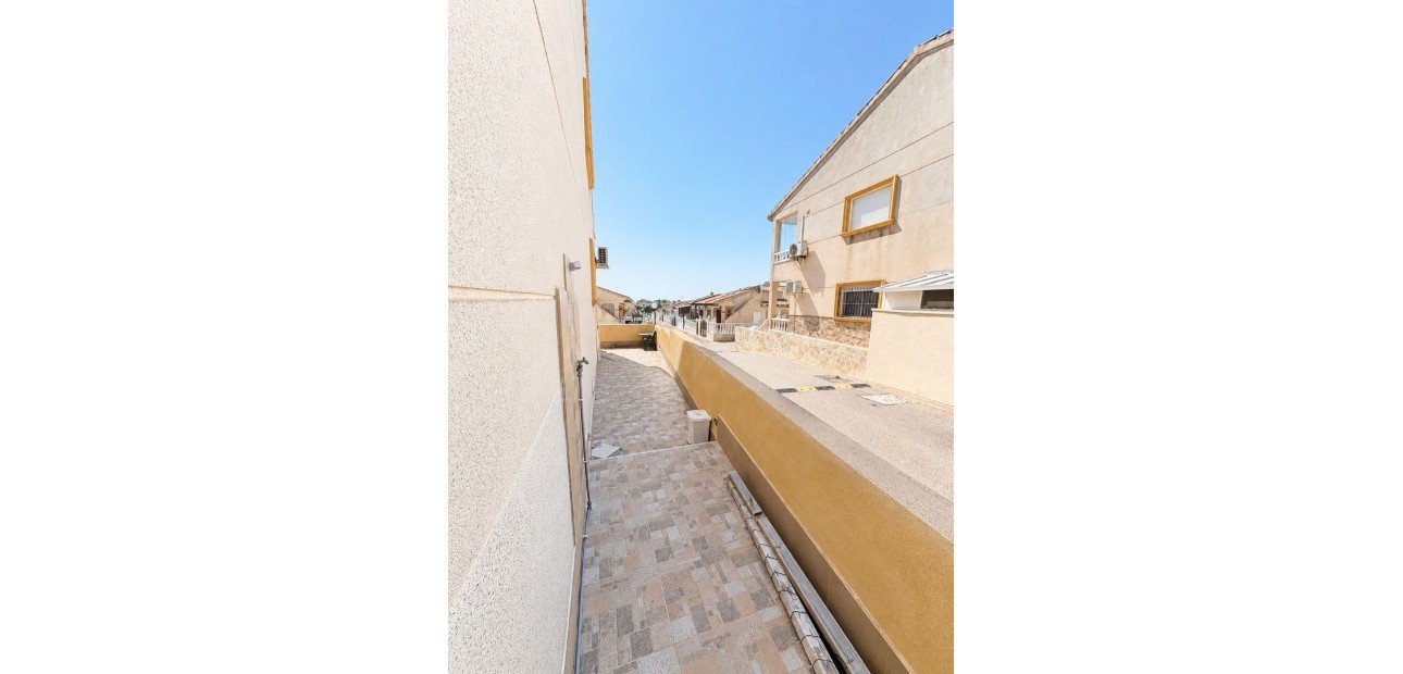 Sale - Apartment / flat -
Orihuela Costa - Cabo Roig