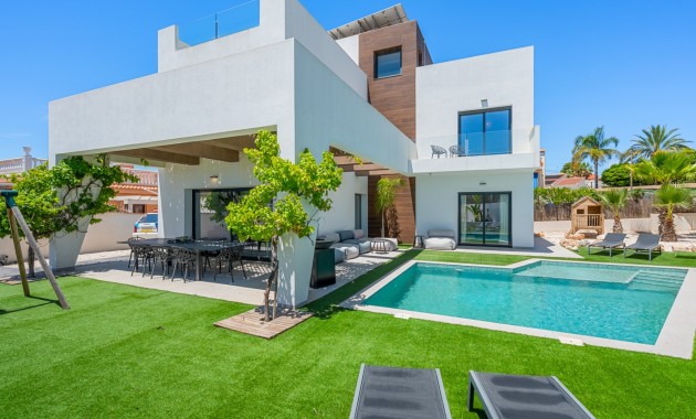 Sale - Detached Villa -
Ciudad Quesada - Ciudad Quesada - Town