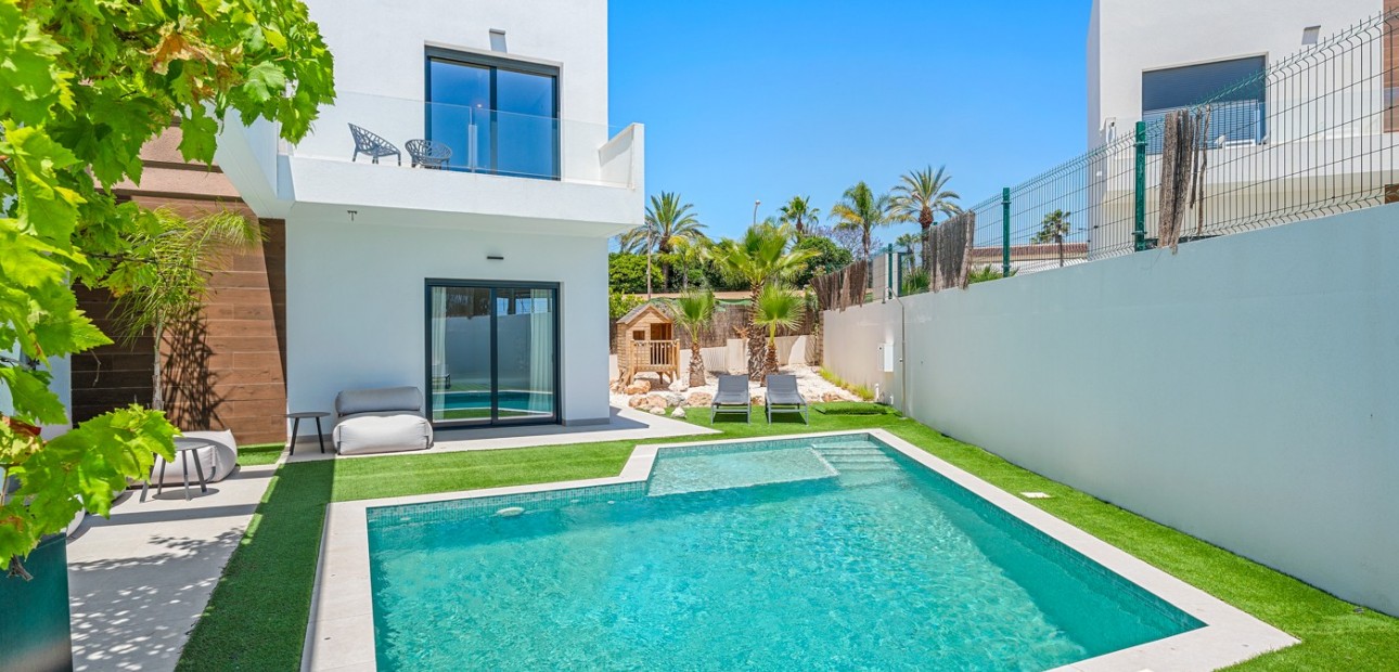 Sale - Detached Villa -
Ciudad Quesada - Ciudad Quesada - Town