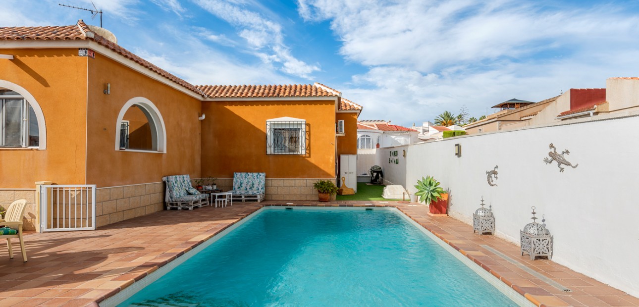 Sale - Detached Villa -
Ciudad Quesada - Ciudad Quesada - Town