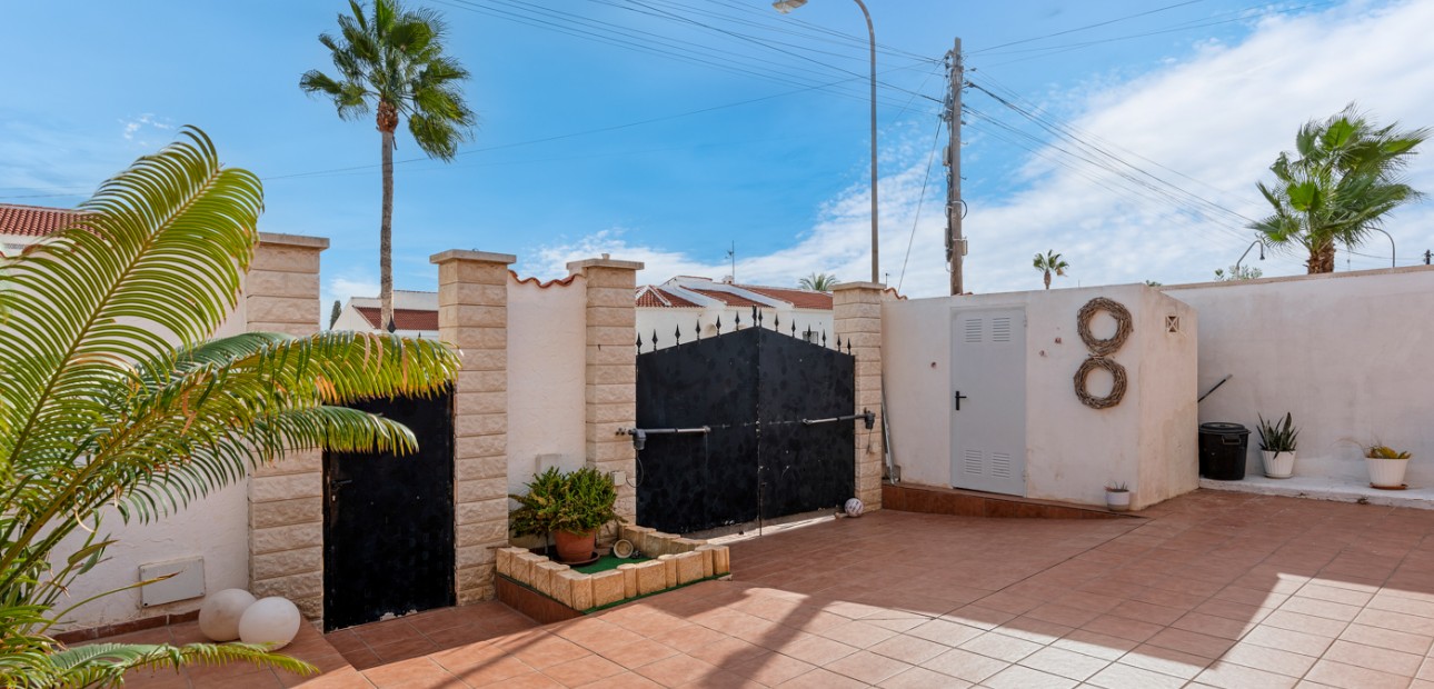 Sale - Detached Villa -
Ciudad Quesada - Ciudad Quesada - Town