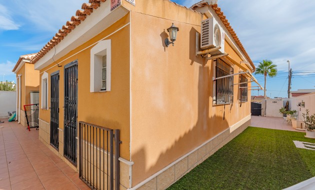 Sale - Detached Villa -
Ciudad Quesada - Ciudad Quesada - Town