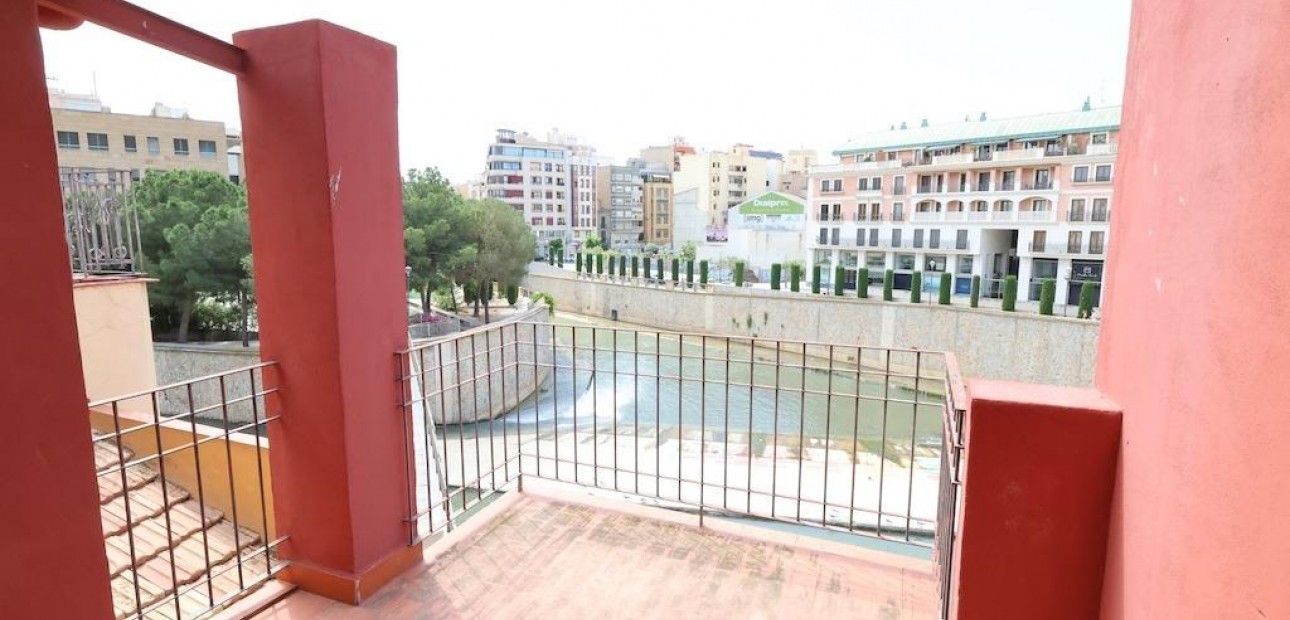 Venta - Building unique -
Orihuela - Zona Centro