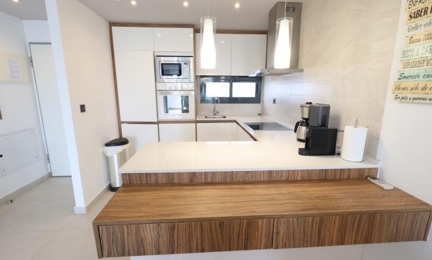 Sale - Bungalow -
Guardamar del Segura - EL RASO