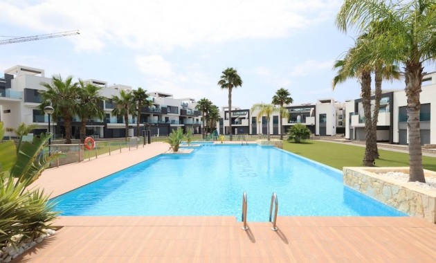 Sale - Bungalow -
Guardamar del Segura - EL RASO
