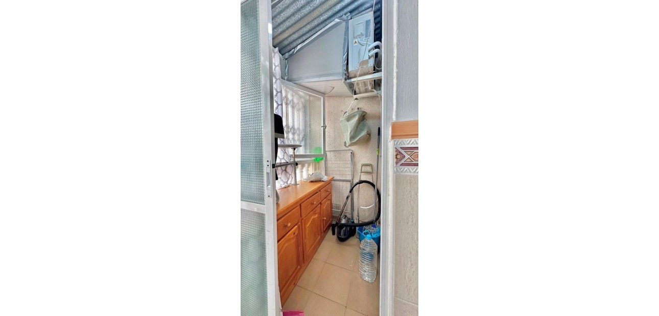 Venta - Apartamento / piso -
Torrevieja - Estacion de autobuses