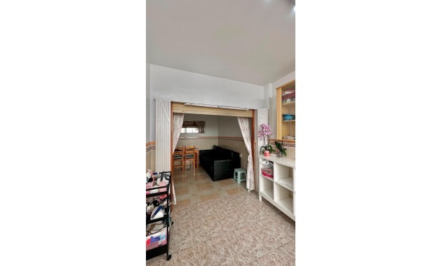Venta - Apartamento / piso -
Torrevieja - Estacion de autobuses