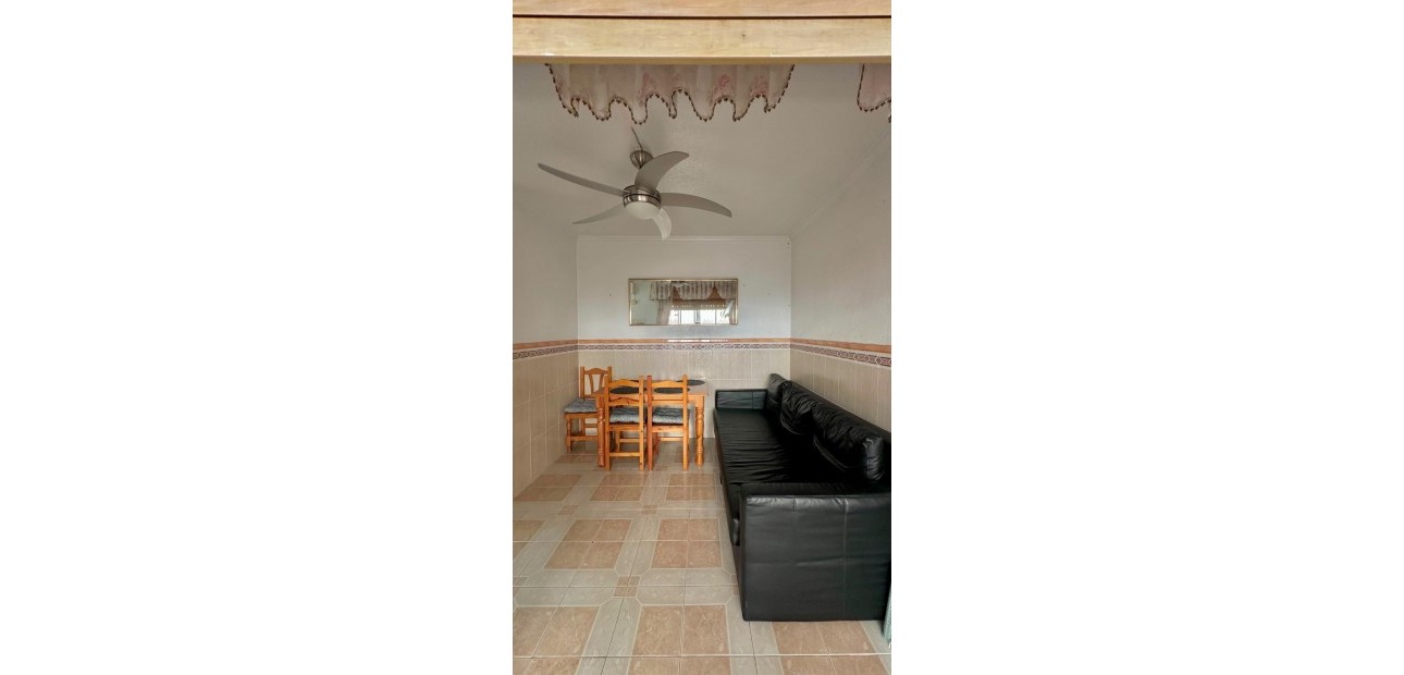 Venta - Apartamento / piso -
Torrevieja - Estacion de autobuses