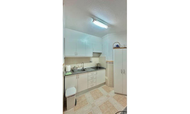 Venta - Apartamento / piso -
Torrevieja - Estacion de autobuses