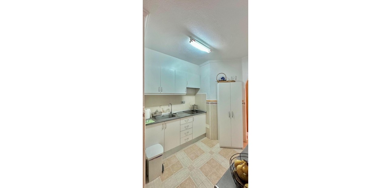 Venta - Apartamento / piso -
Torrevieja - Estacion de autobuses