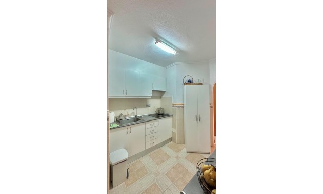Venta - Apartamento / piso -
Torrevieja - Estacion de autobuses