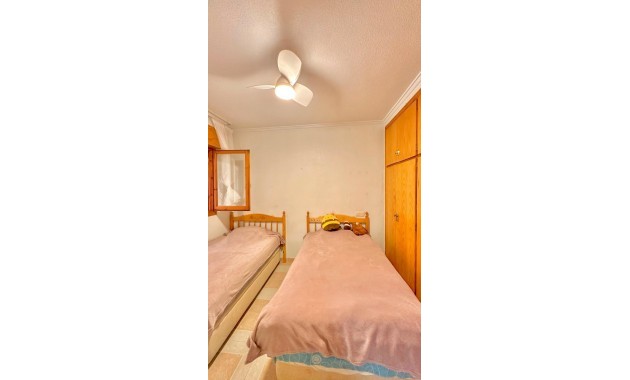 Venta - Apartamento / piso -
Torrevieja - Estacion de autobuses