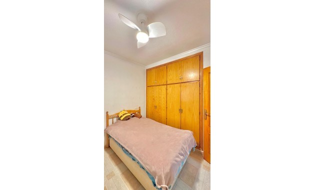 Venta - Apartamento / piso -
Torrevieja - Estacion de autobuses
