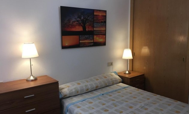 Sale - Apartment / flat -
Guardamar del Segura - Pueblo