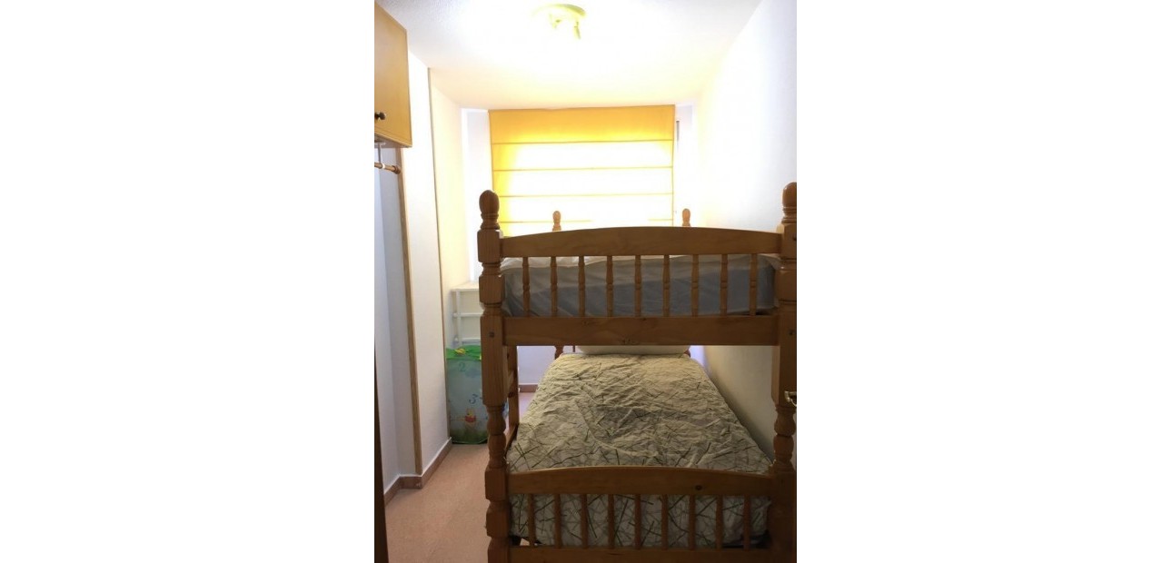 Sale - Apartment / flat -
Guardamar del Segura - Pueblo