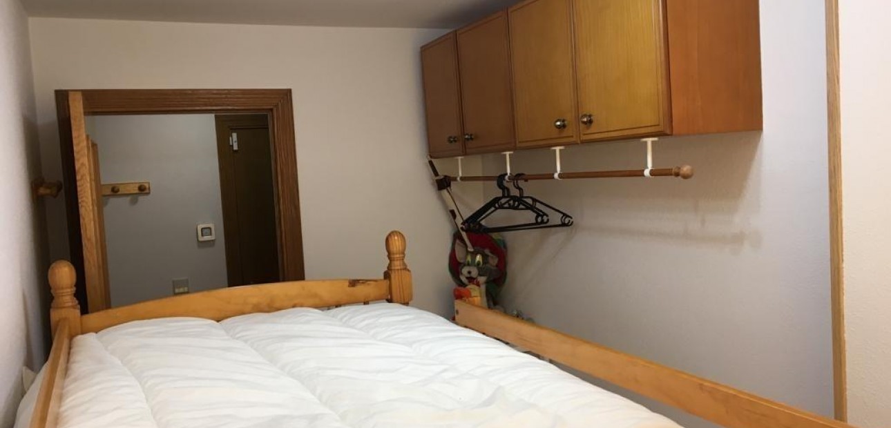 Sale - Apartment / flat -
Guardamar del Segura - Pueblo