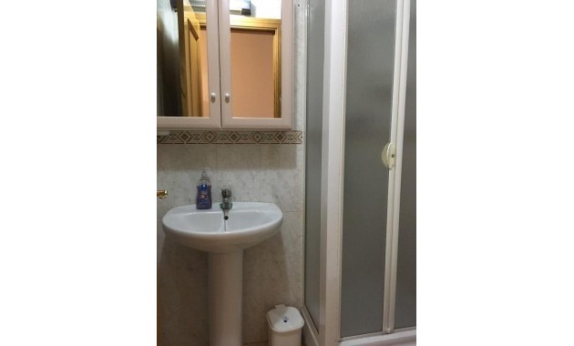 Sale - Apartment / flat -
Guardamar del Segura - Pueblo