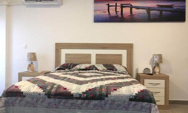 Sale - Apartment / flat -
Guardamar del Segura - Pueblo