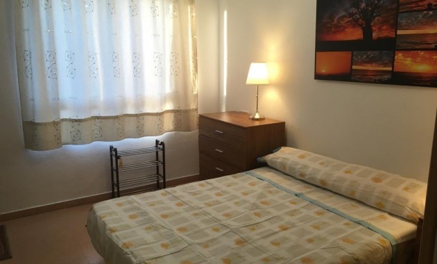Sale - Apartment / flat -
Guardamar del Segura - Pueblo