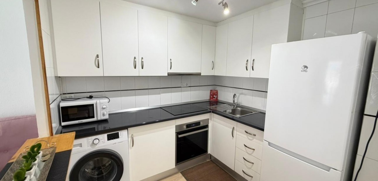 Herverkoop - Appartement / flat -
Torrevieja - Estacion de autobuses