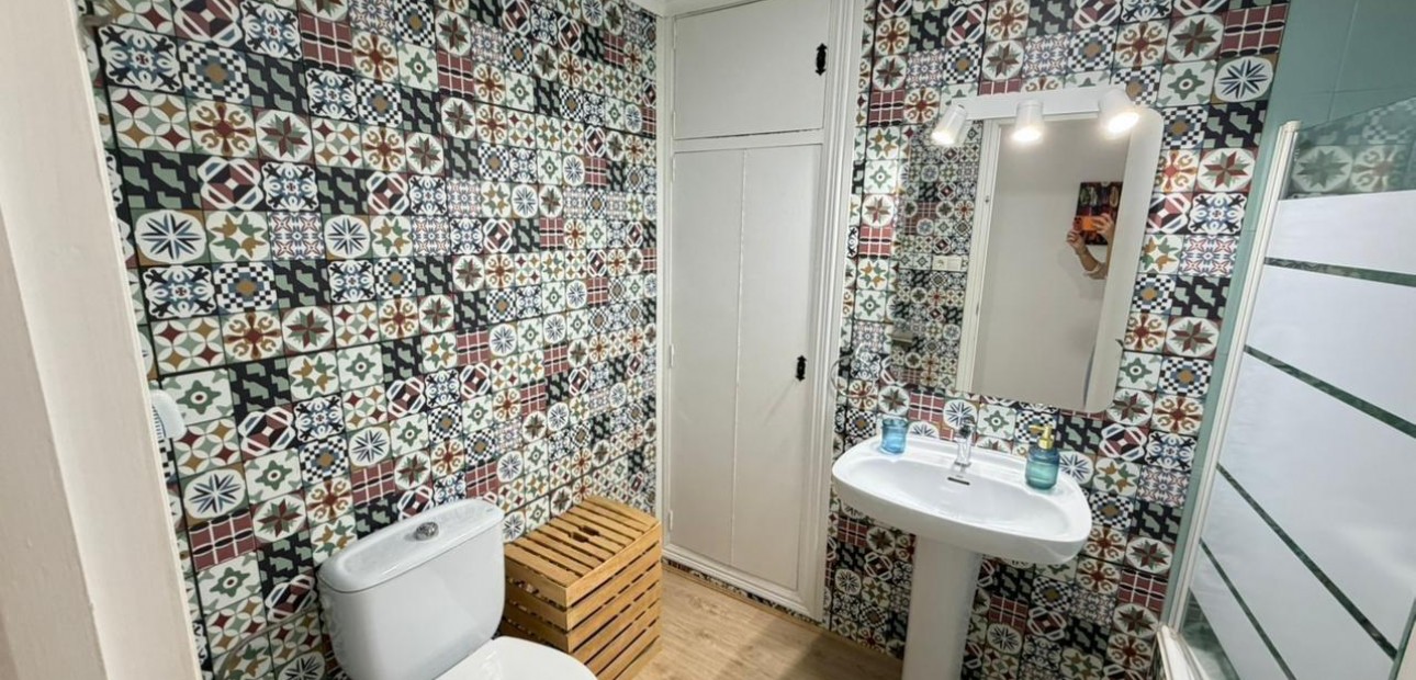 Herverkoop - Appartement / flat -
Torrevieja - Estacion de autobuses