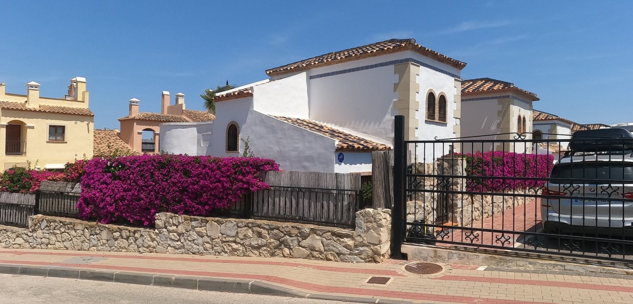 Sale - Detached Villa -
Algorfa - La Finca Golf Resort