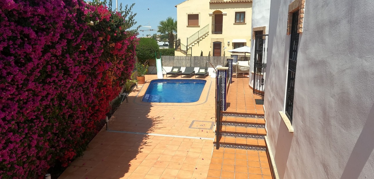 Sale - Detached Villa -
Algorfa - La Finca Golf Resort