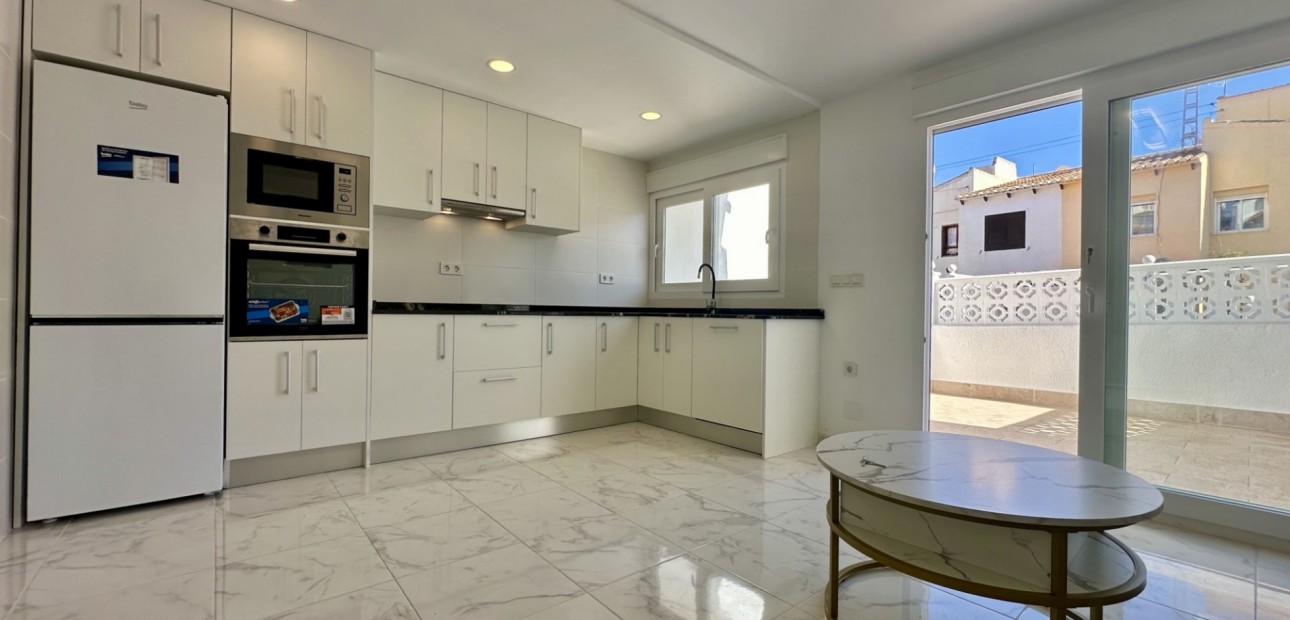 Sale - Townhouse -
Orihuela Costa - Los Balcones