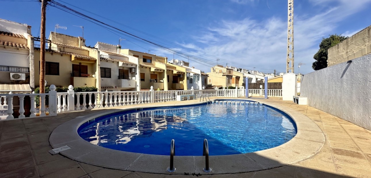 Sale - Townhouse -
Orihuela Costa - Los Balcones