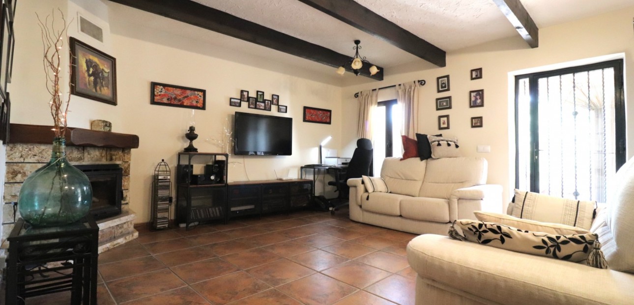 Venta - Country Property -
Albatera - Albatera - Country