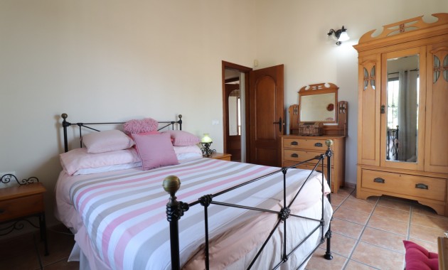 Venta - Country Property -
Albatera - Albatera - Country