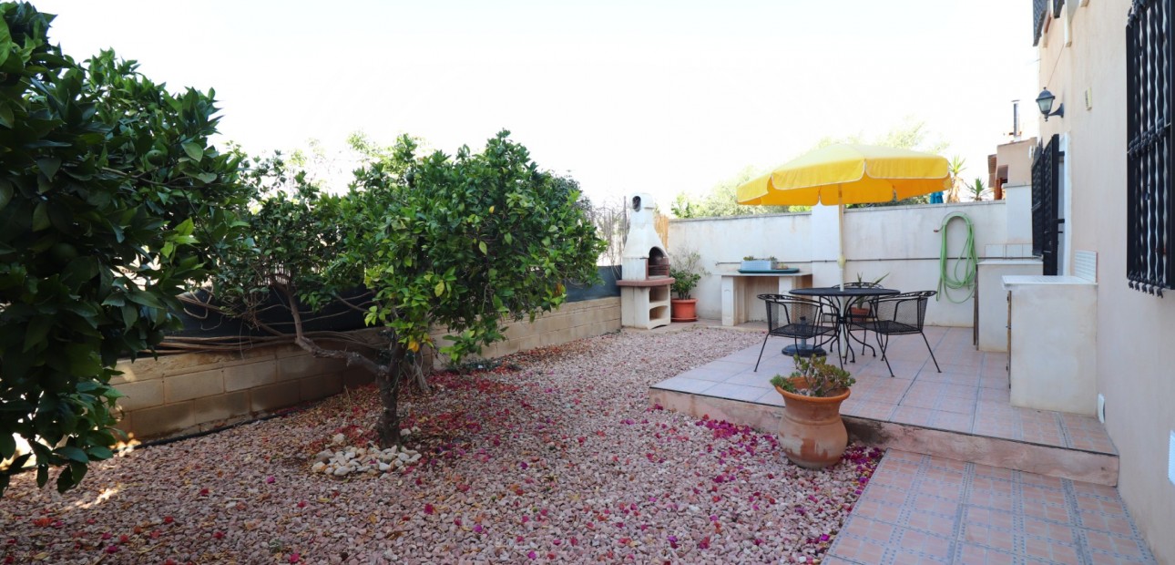 Venta - Country Property -
Albatera - Albatera - Country