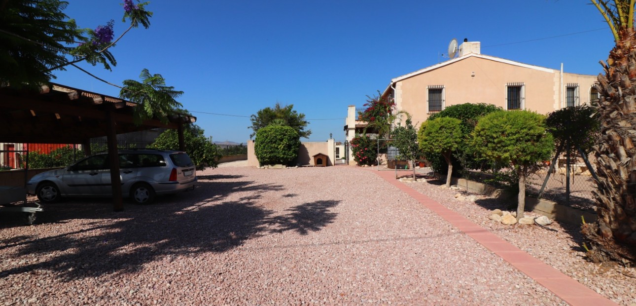 Venta - Country Property -
Albatera - Albatera - Country