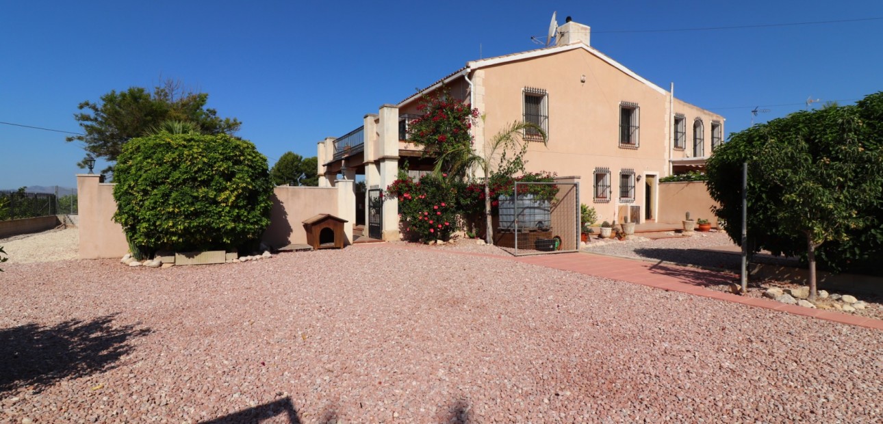 Venta - Country Property -
Albatera - Albatera - Country