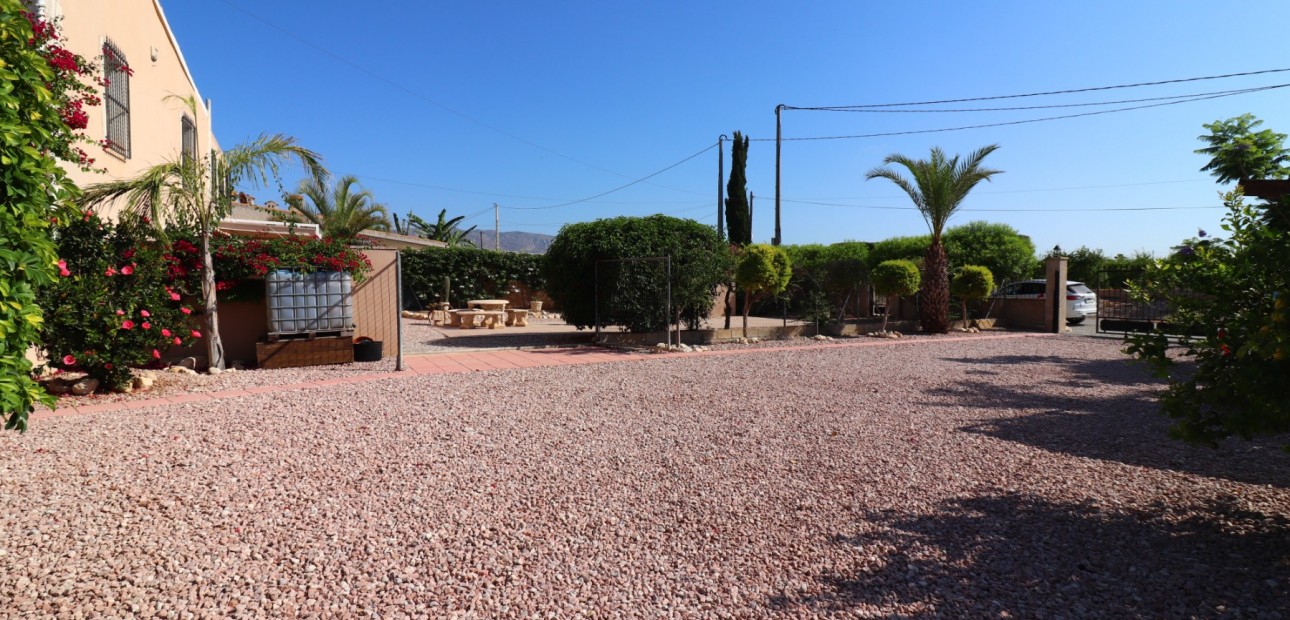 Venta - Country Property -
Albatera - Albatera - Country