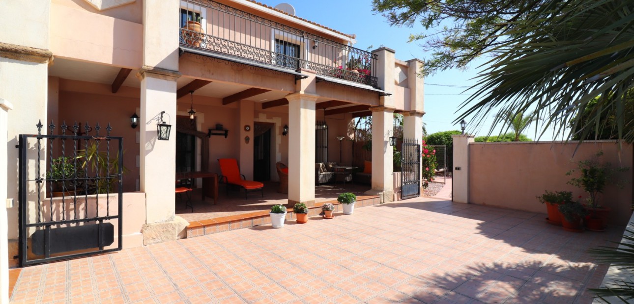 Venta - Country Property -
Albatera - Albatera - Country