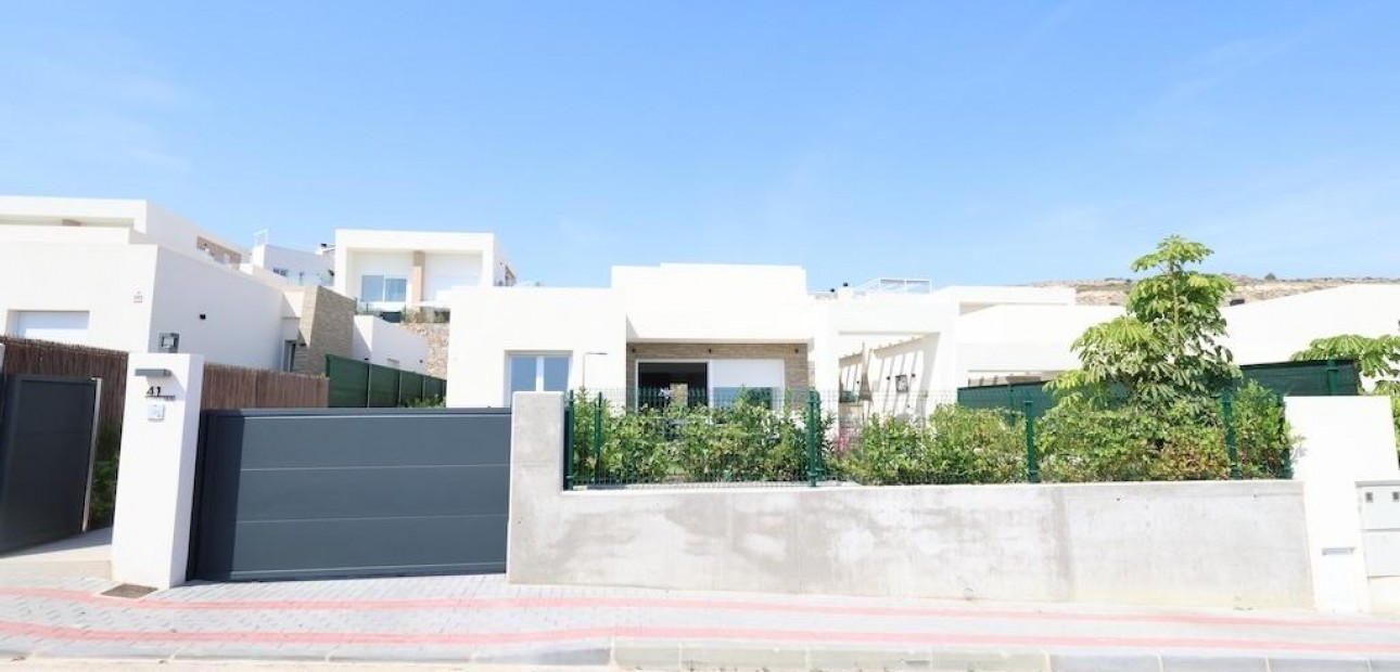 Herverkoop - Villa -
Algorfa - La Finca Golf Resort