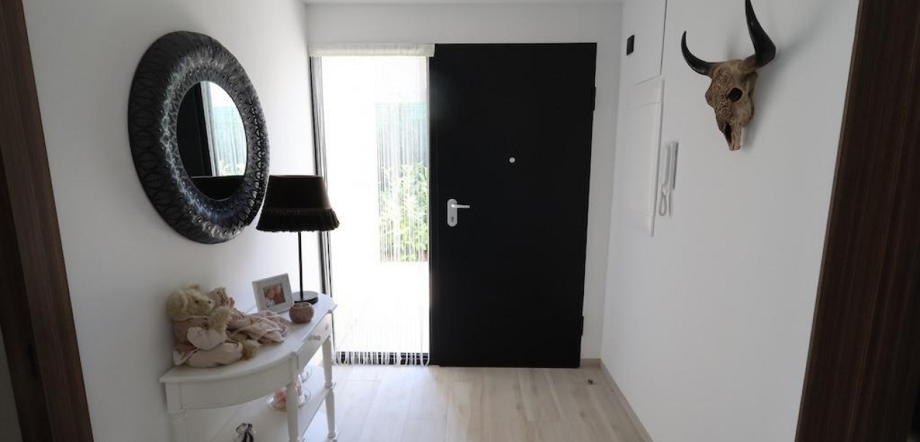 Herverkoop - Villa -
Algorfa - La Finca Golf Resort