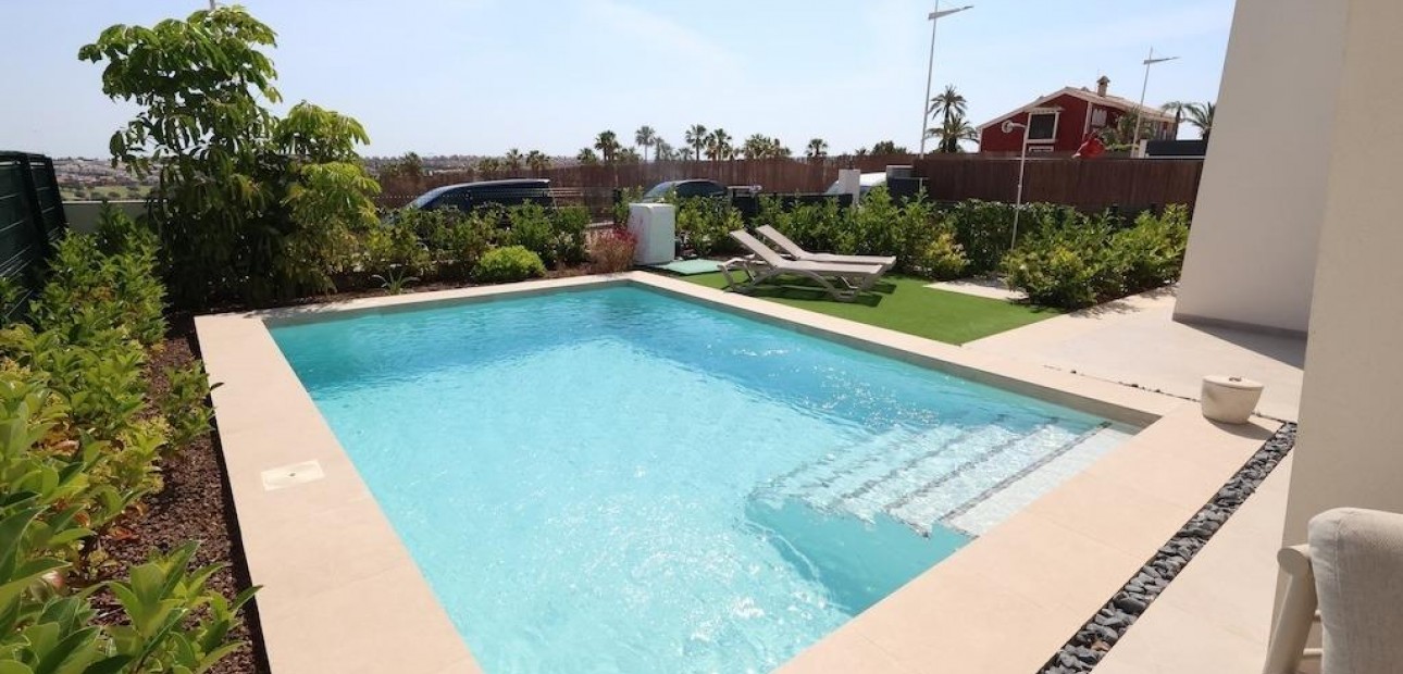 Herverkoop - Villa -
Algorfa - La Finca Golf Resort