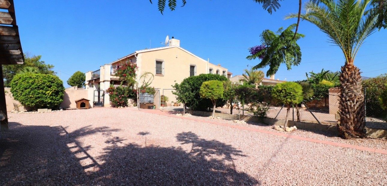 Venta - Country Property -
Albatera - Albatera - Country