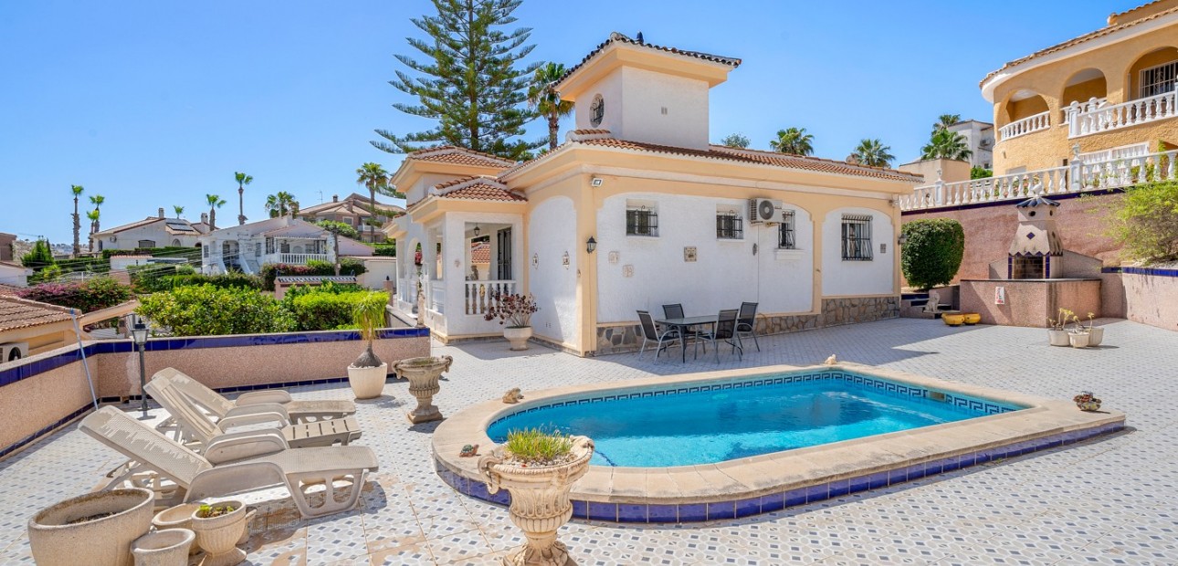 Venta - Detached Villa -
Ciudad Quesada - La Marquesa