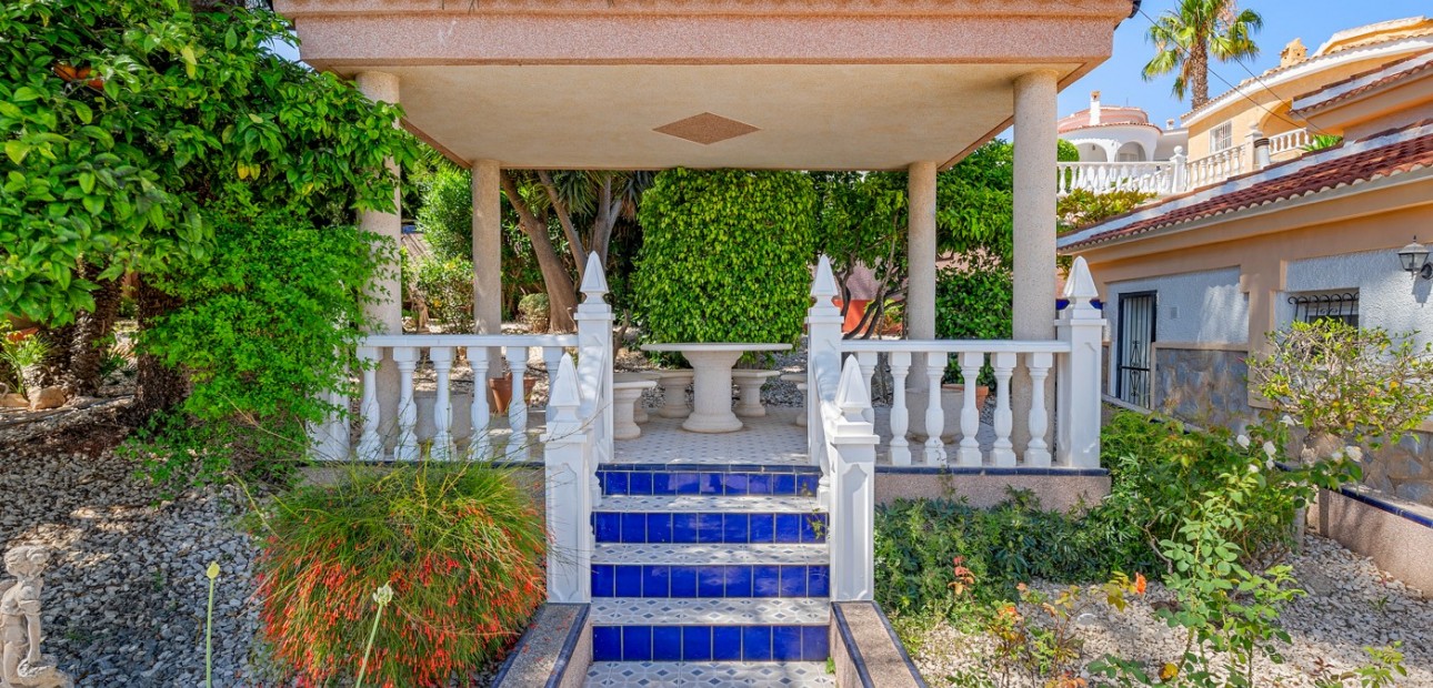 Venta - Detached Villa -
Ciudad Quesada - La Marquesa