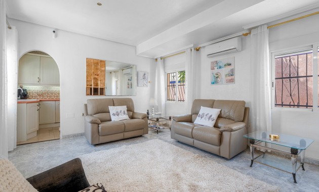 Venta - Detached Villa -
Ciudad Quesada - La Marquesa