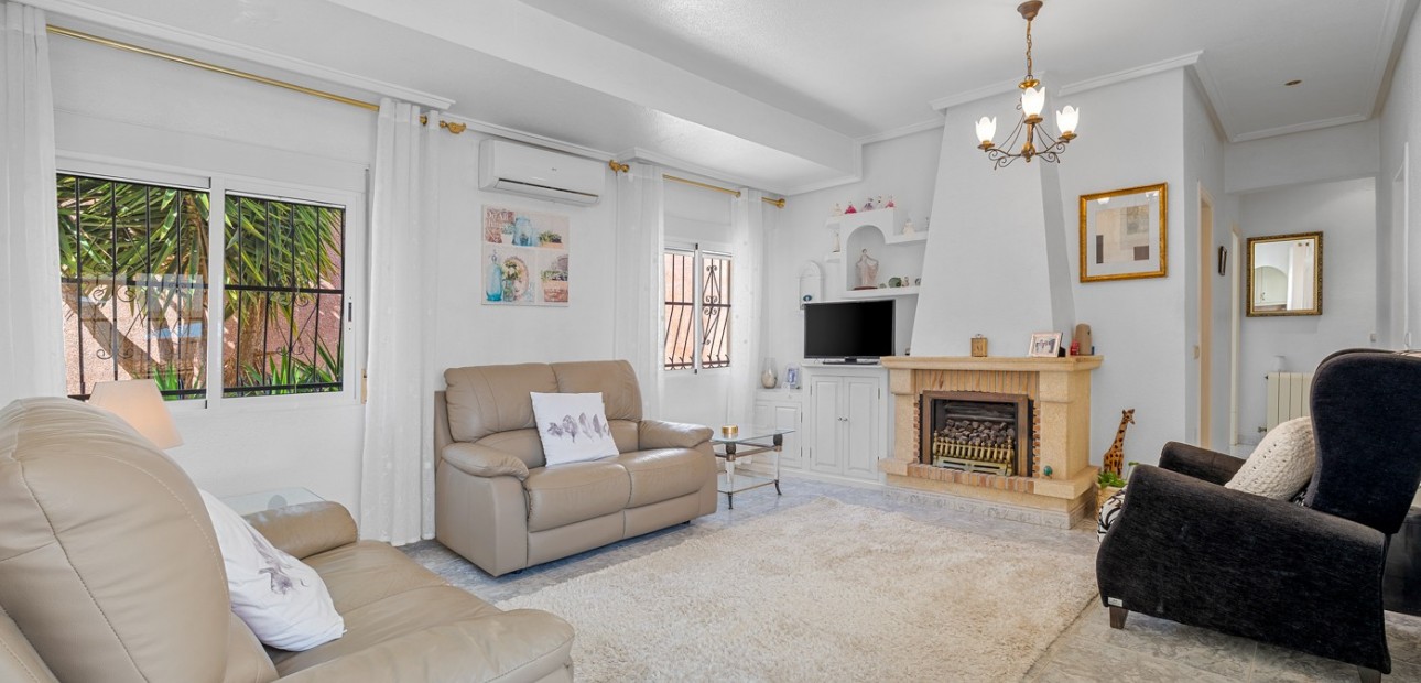Venta - Detached Villa -
Ciudad Quesada - La Marquesa